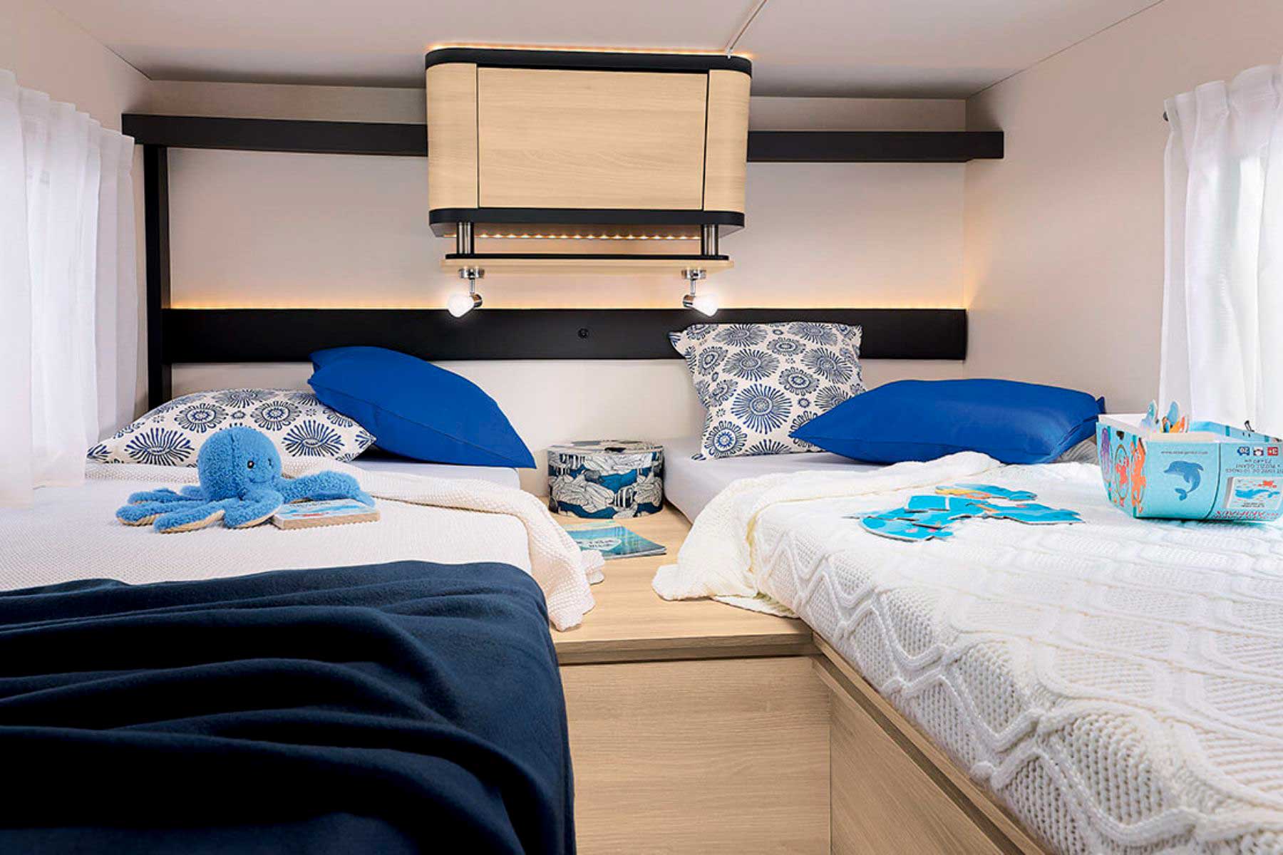 autocaravana-integral_dormitorio-itineo-cj660-walabicamper